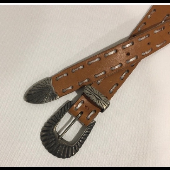 VINTAGE LIZ CLAIBORNE BELT - Picture 2 of 3